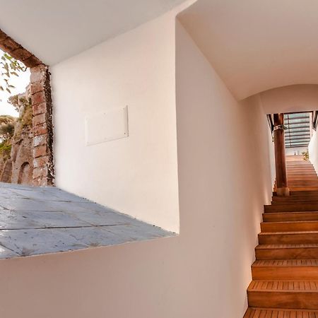 Yacht Club Capo Cervo Suites B&B Sorrento Buitenkant foto
