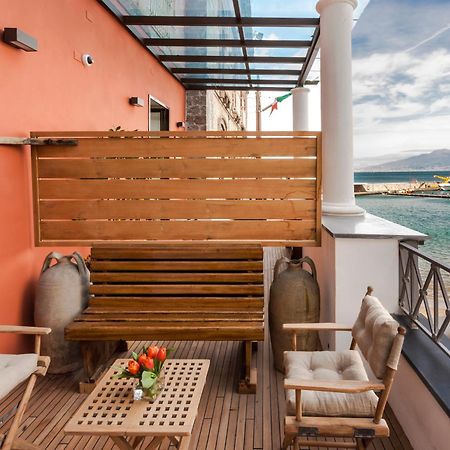 Yacht Club Capo Cervo Suites B&B Sorrento Buitenkant foto